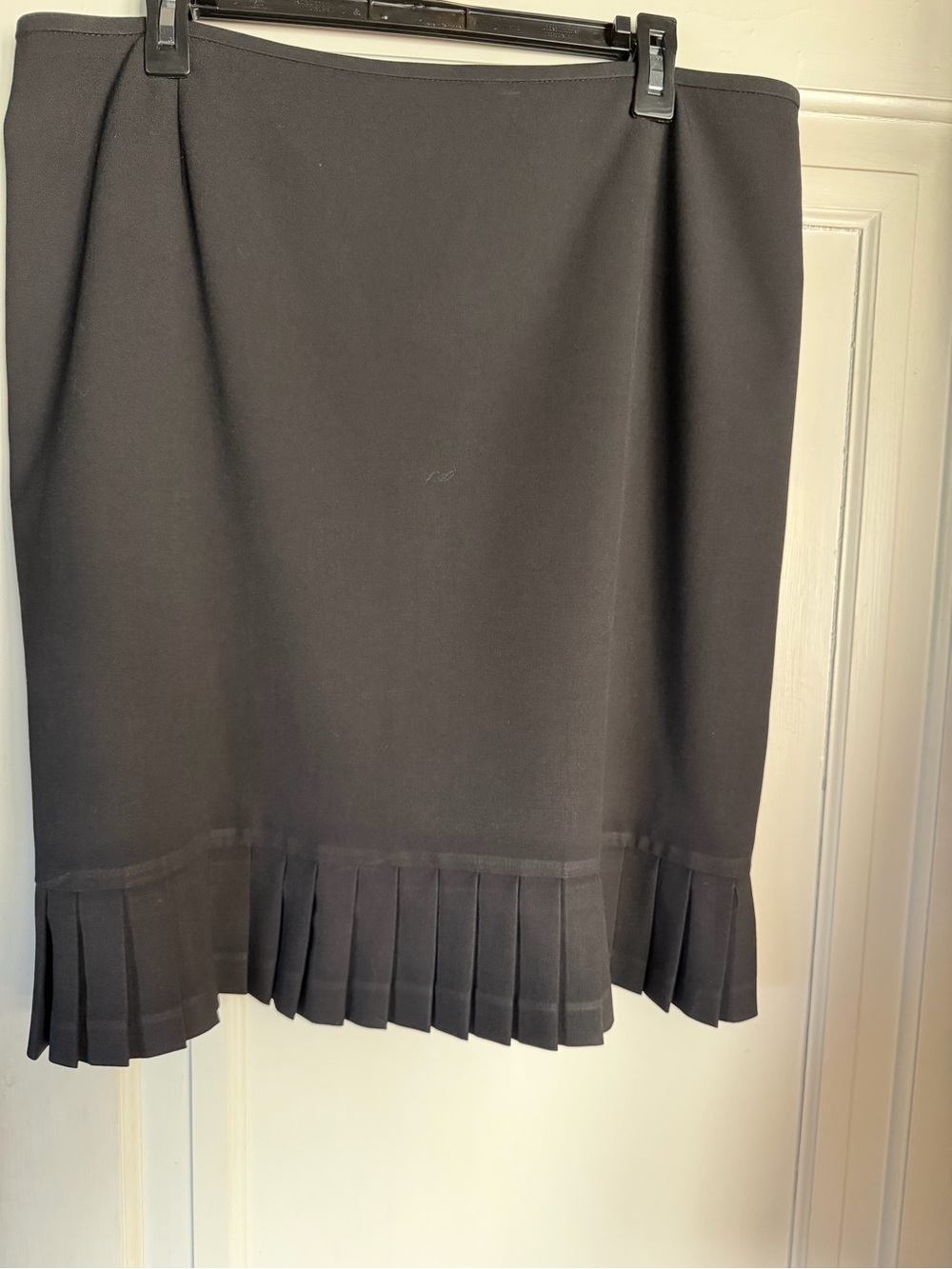 Tahari Black Midi Pencil Skirt with Pleated Hem